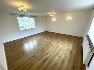 Oliver Lane Great Sutton